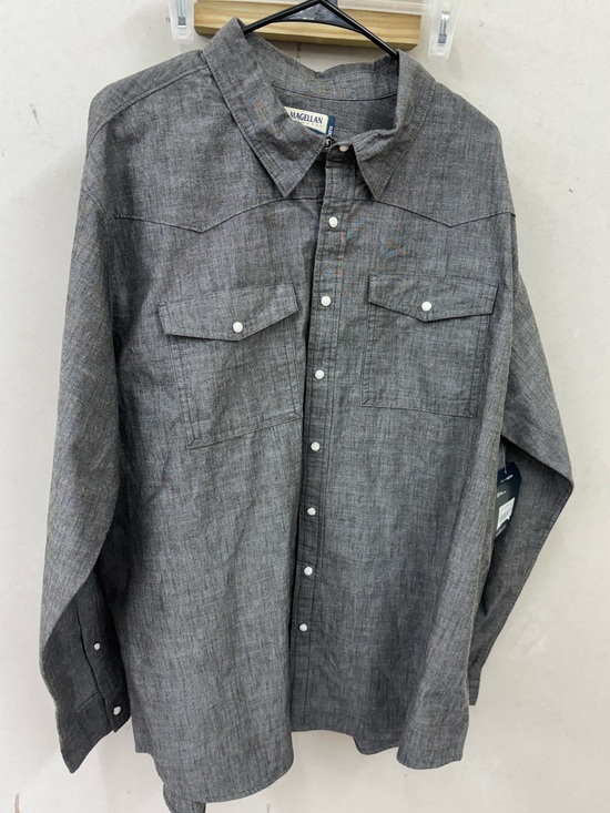 Magellan Outdoors Other - Magellan flex gray long sleeve pearl snap Shirt size XXL-NWT pecos ridge